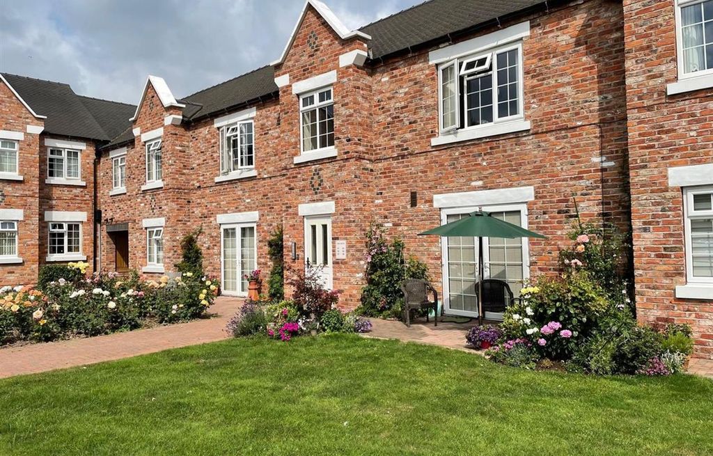 Property photo 1 of 12 Front