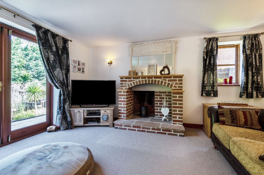Property photo 2 of 23 760286 (2).Jpg