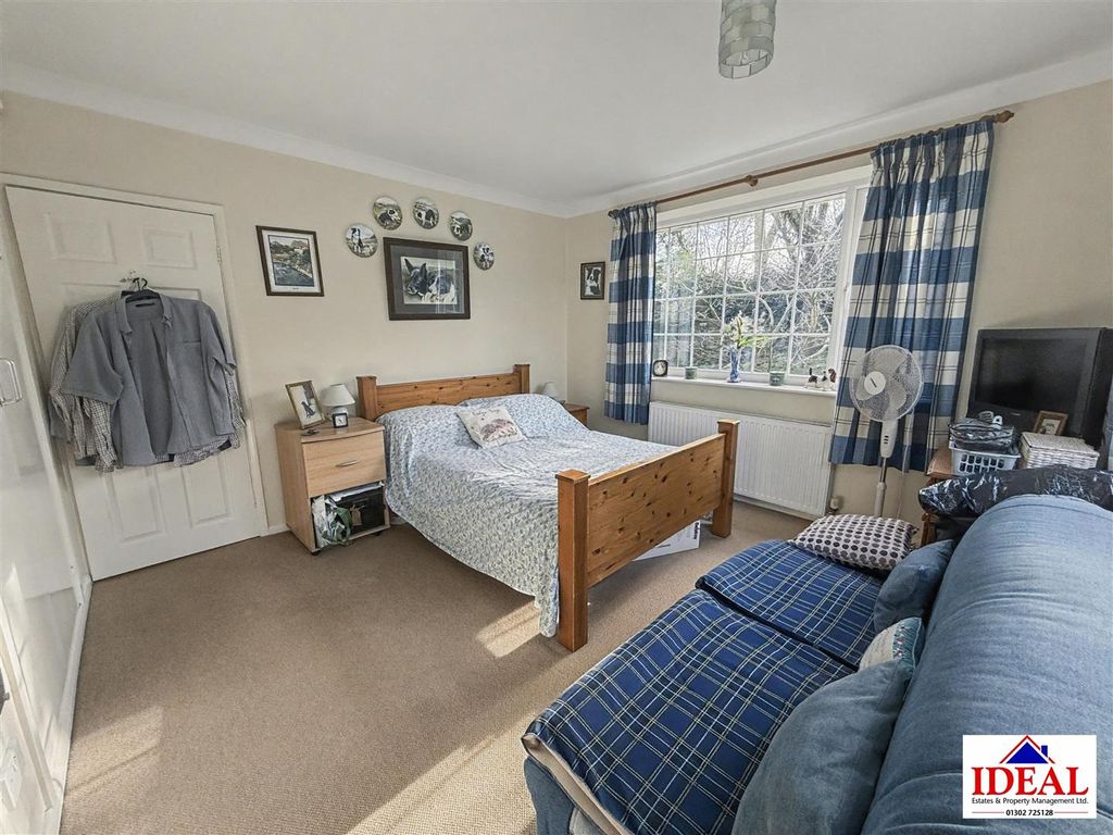 Additional image 15 of 5 bed detached bungalow for saleWilsic Road, Wilsic, Doncaster DN11