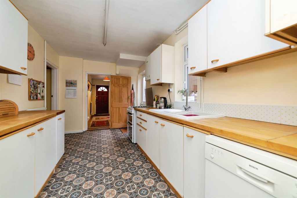 Additional image 5 of 3 bed semi-detached house for saleWhitethorn Lane, Letchworth Garden City SG6