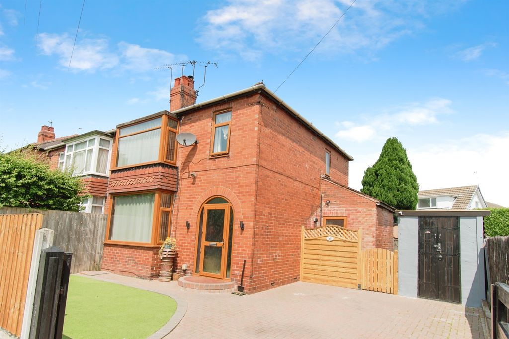 Property photo 1 of 17