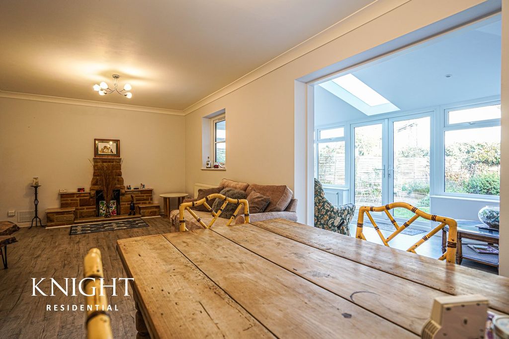 Property photo 3 of 30