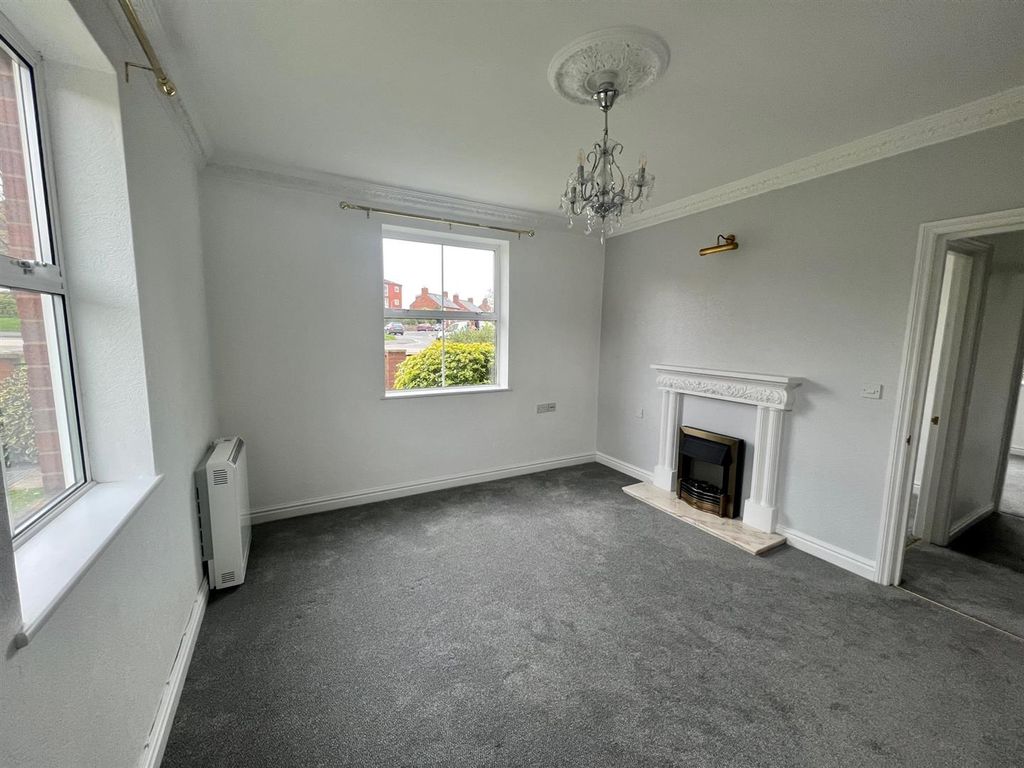 Property photo 3 of 6 Living Room.Jpg