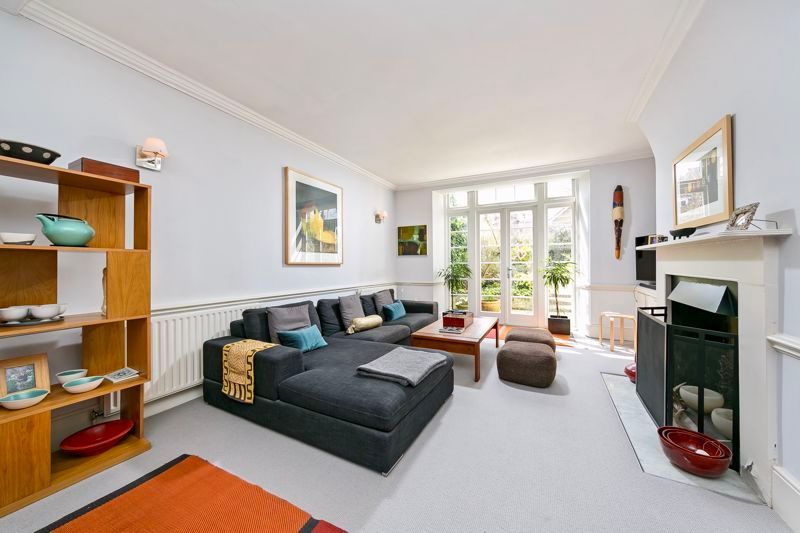 Additional image 7 of 6 bed terraced house for saleHampton Court Road, East Molesey KT8