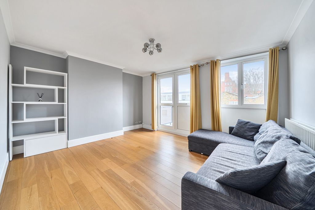 Property photo 2 of 22 1404346-11-697776...