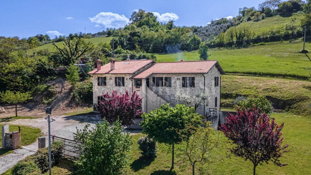 Property photo 1 of 56 Panoramic Country House With Olive Trees, Annex And Customizable Spaces - Gubbio