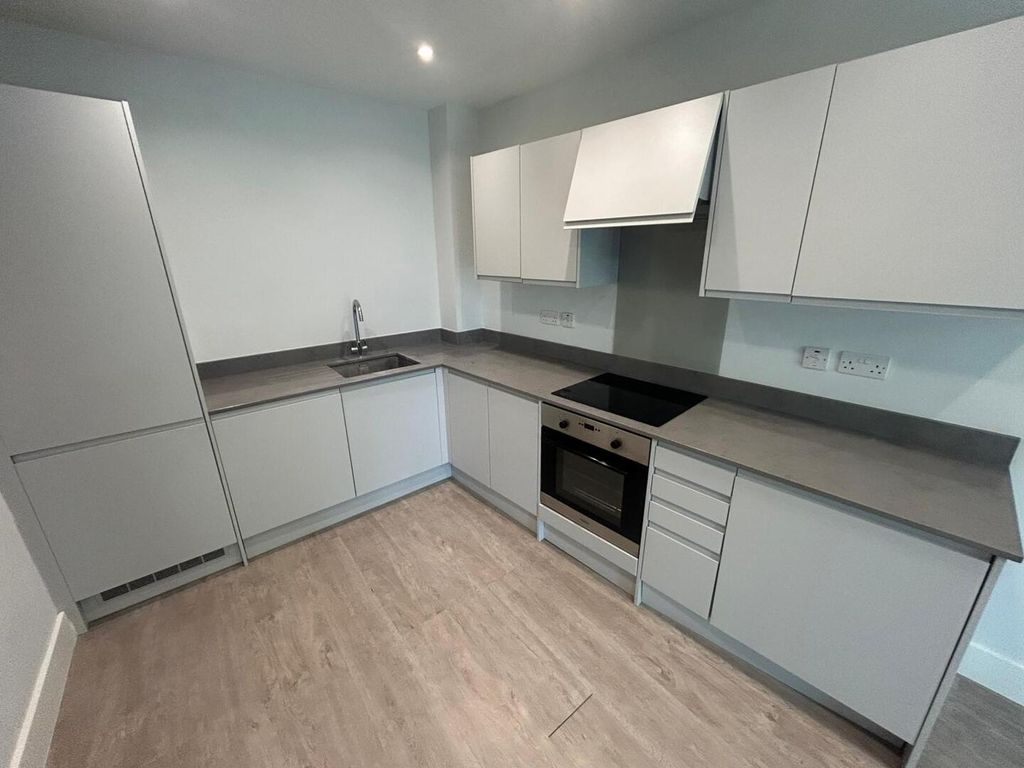 Property photo 2 of 7 Kitchen