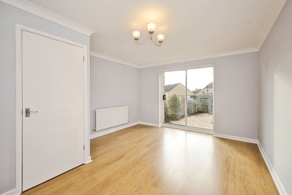 Property photo 3 of 16 Pbox-Img.Jpg