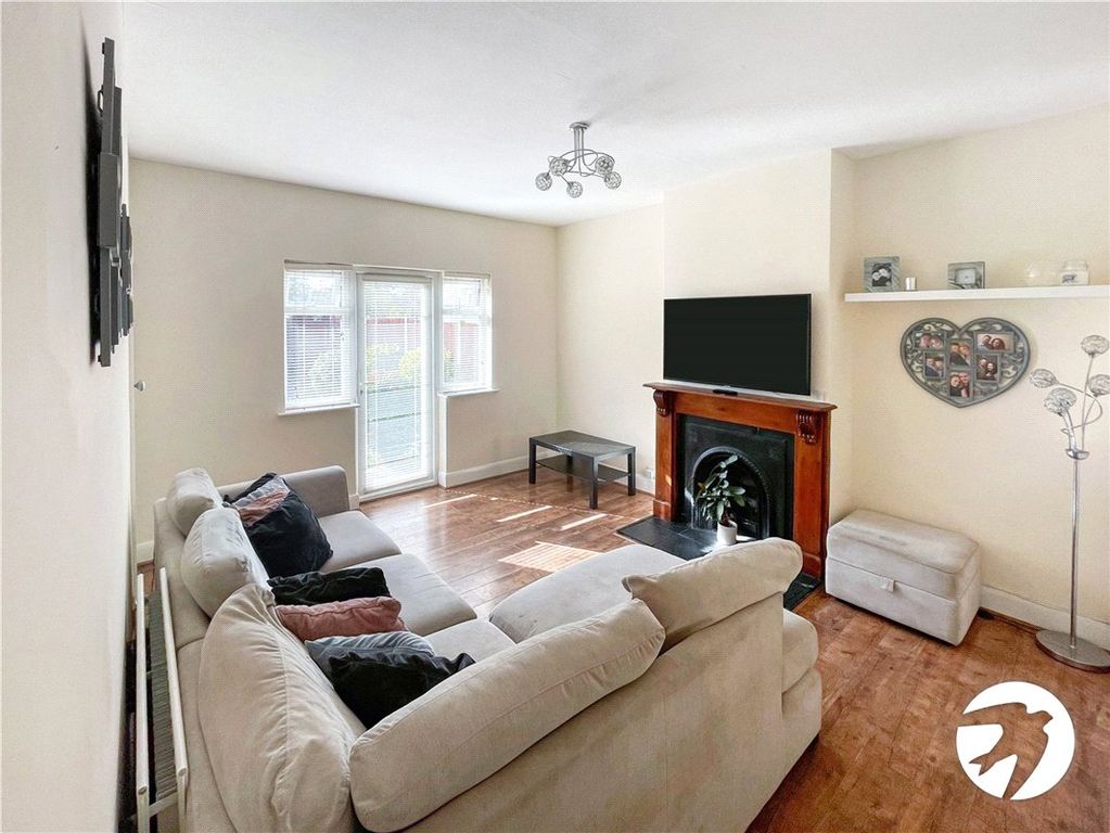 Property photo 2 of 11 Picture No. 16