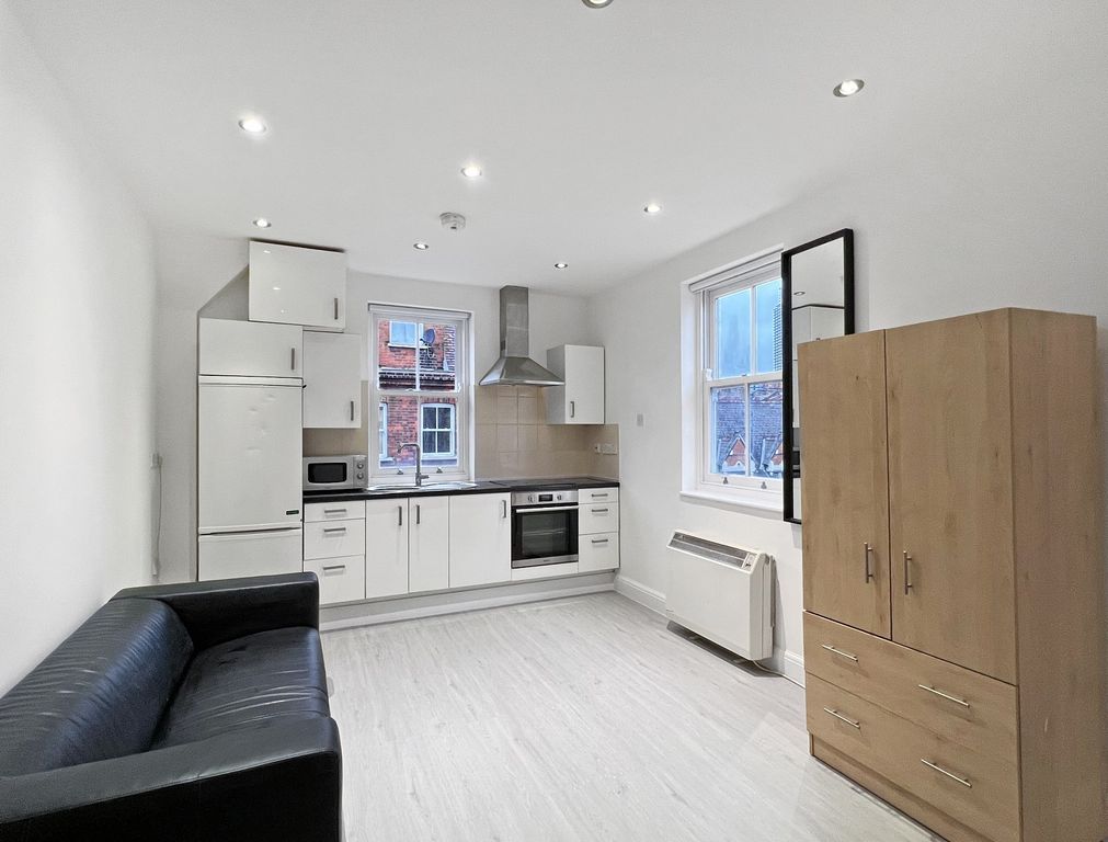 Property photo 1 of 6