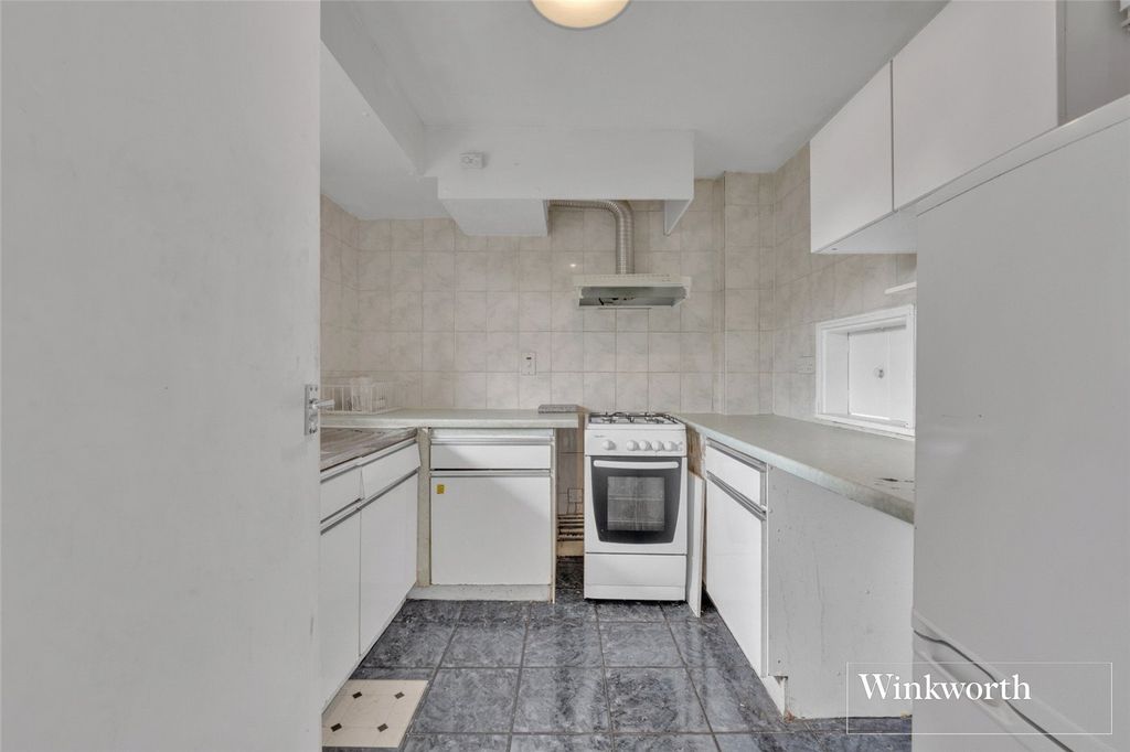 Property photo 3 of 17 Picture No. 02