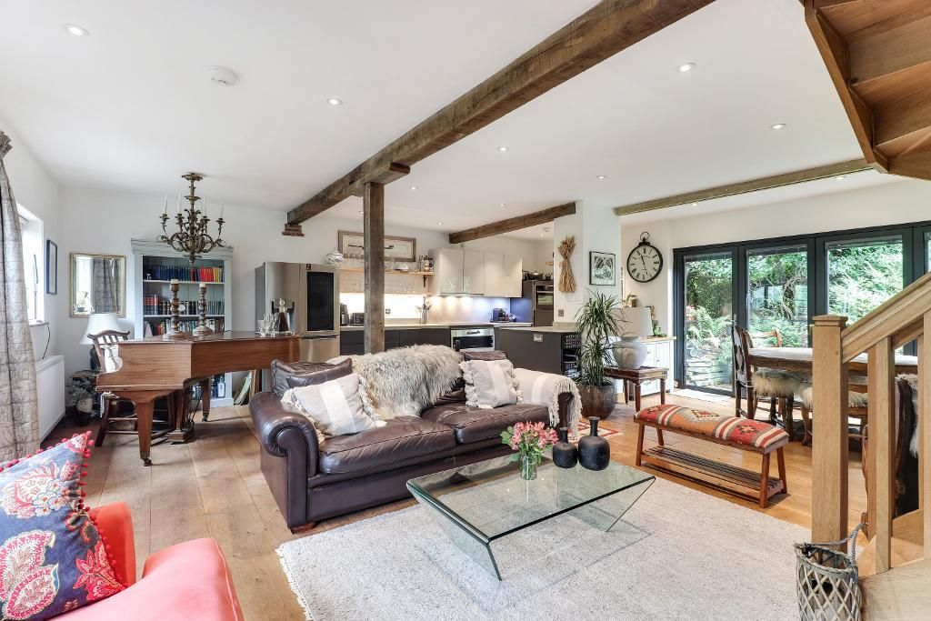 Property photo 3 of 20 Photo 3