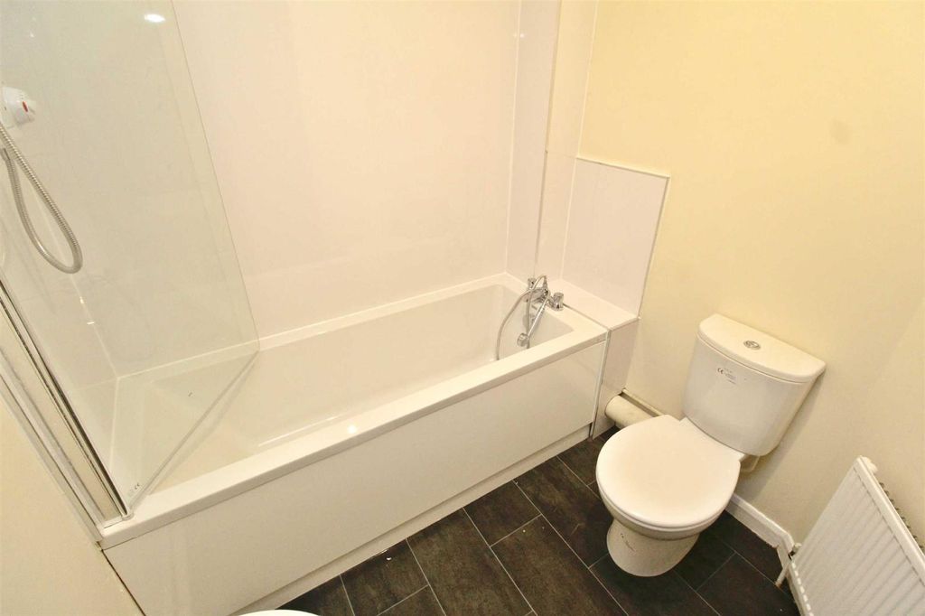 Property photo 3 of 7 3