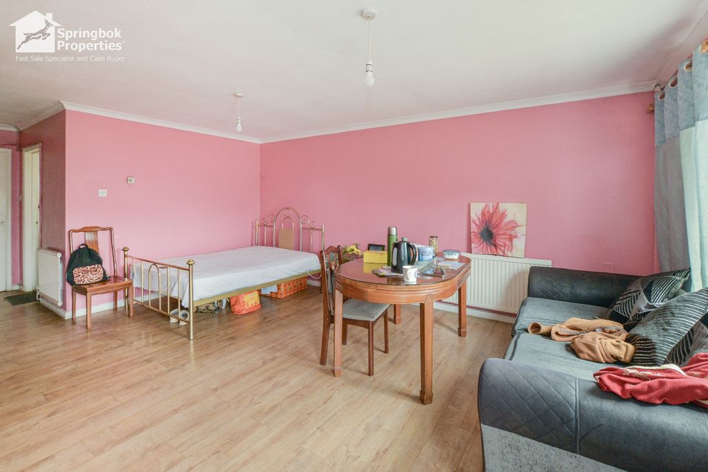 Property photo 3 of 15 2