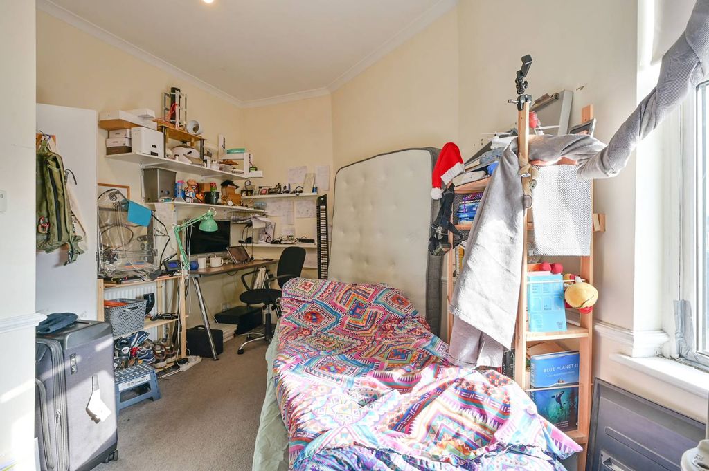 Property photo 3 of 4