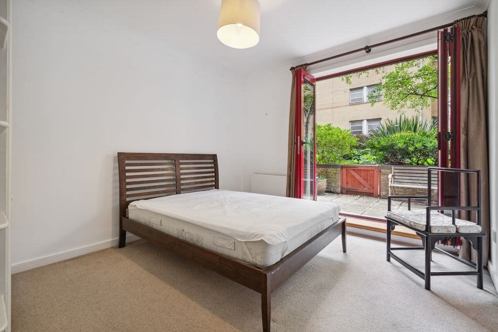 Property photo 2 of 19