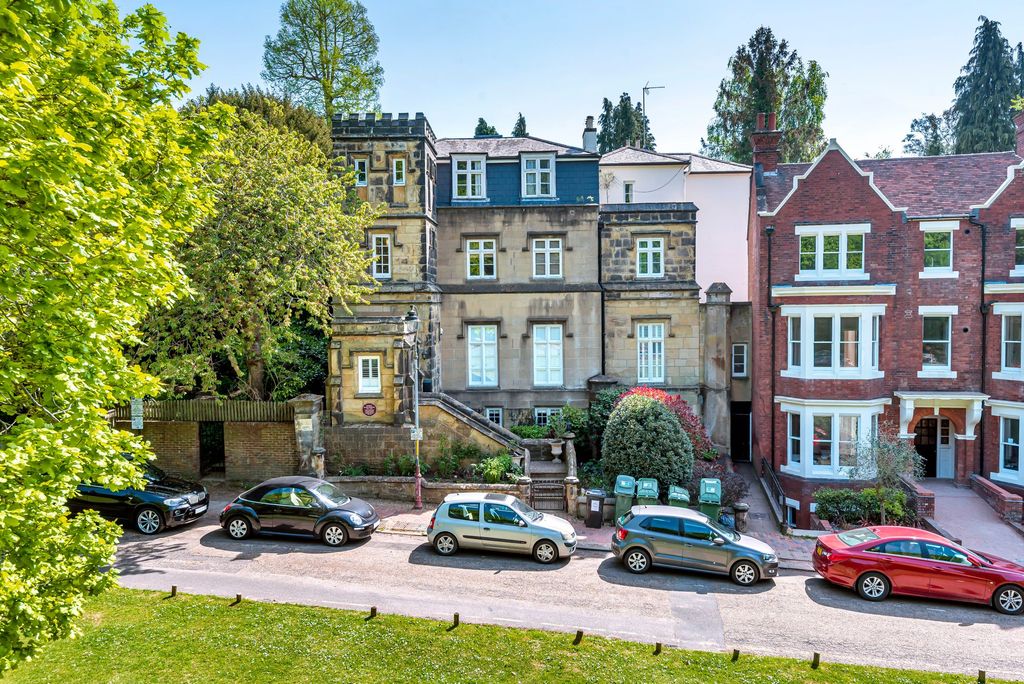 Property photo 1 of 19