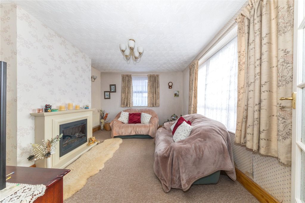 Property photo 3 of 20 Picture No. 14