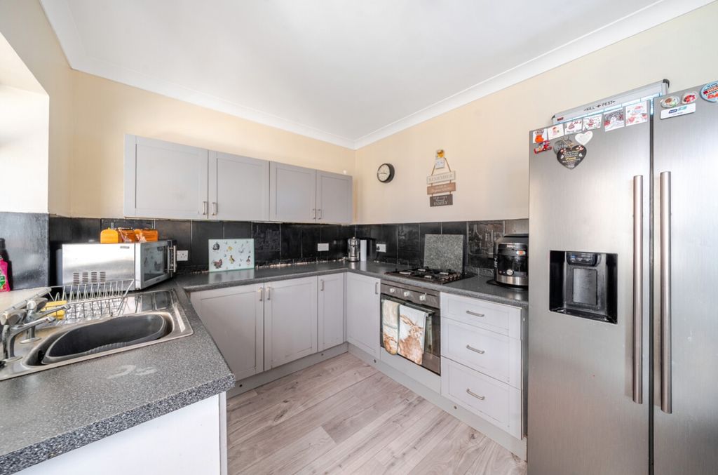 Property photo 2 of 23 1319254-14-6867F757d6016
