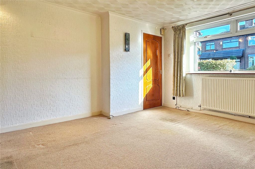 Property photo 3 of 21 Living Room