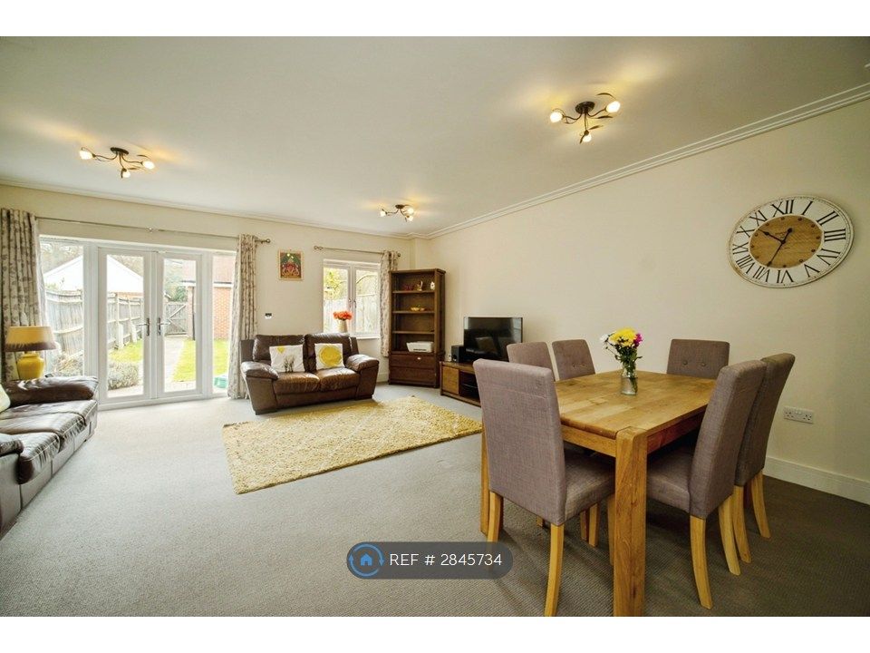 Property photo 3 of 19