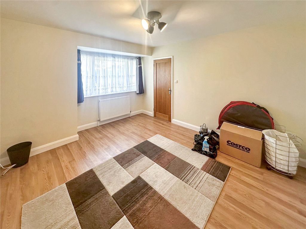 Property photo 3 of 14 Picture No. 02