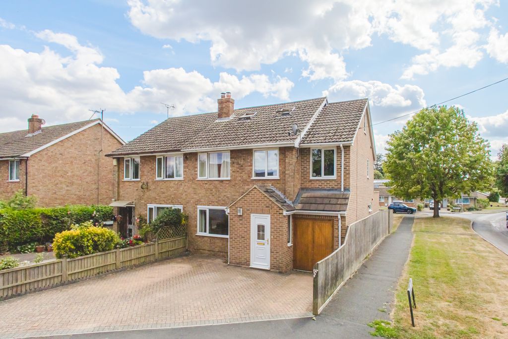 Property photo 2 of 21 250707W003