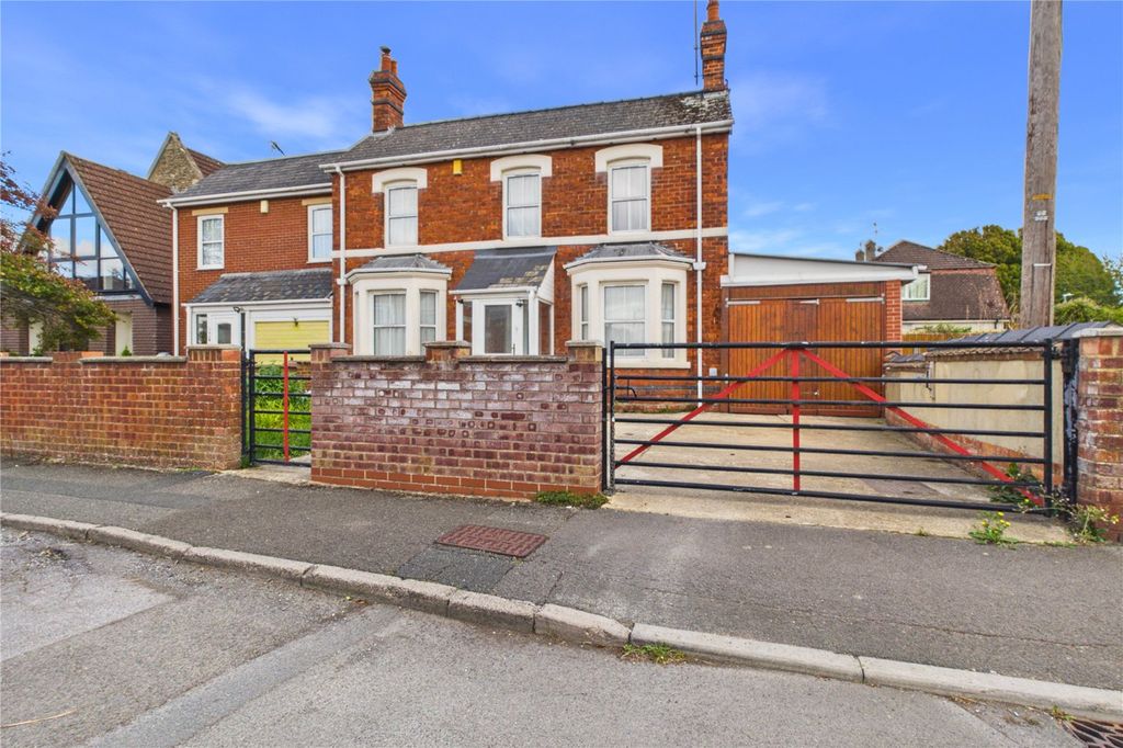 Property photo 1 of 27 Picture No. 01