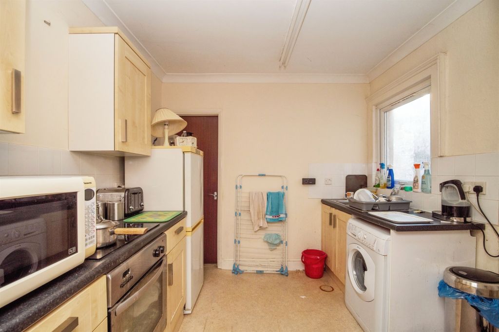 Property photo 3 of 21
