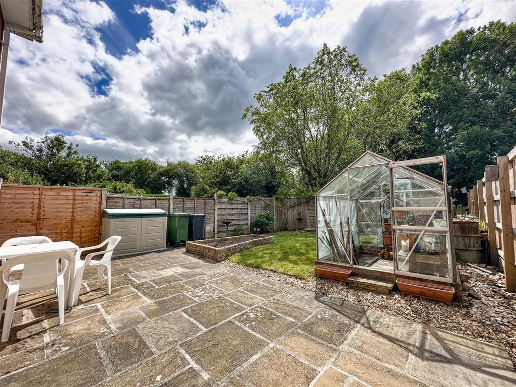 Property photo 3 of 16 External