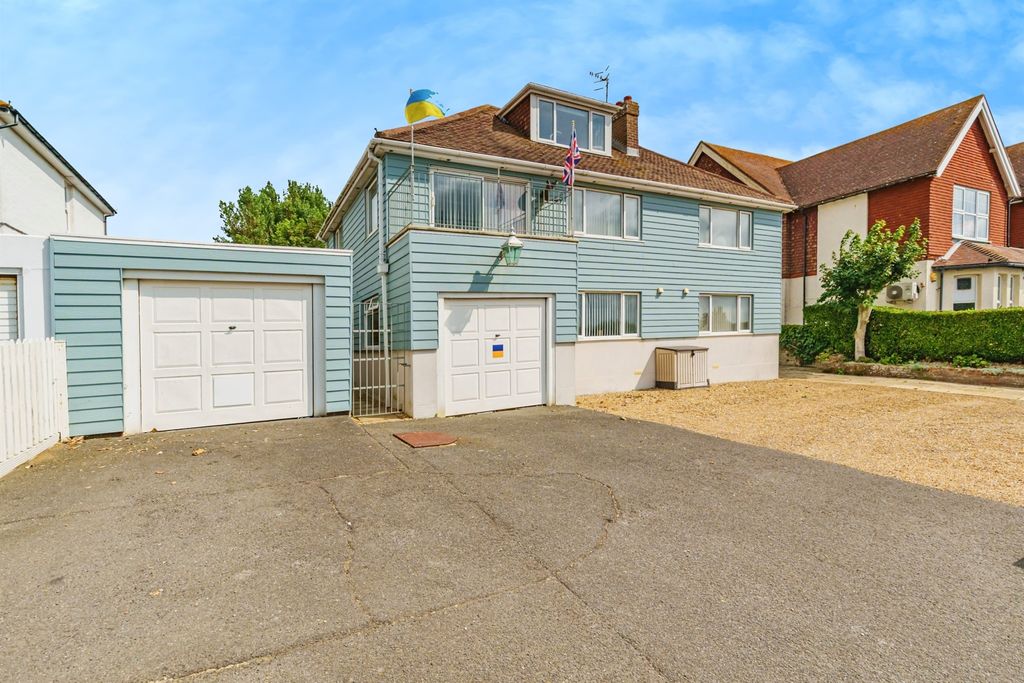 Property photo 1 of 21
