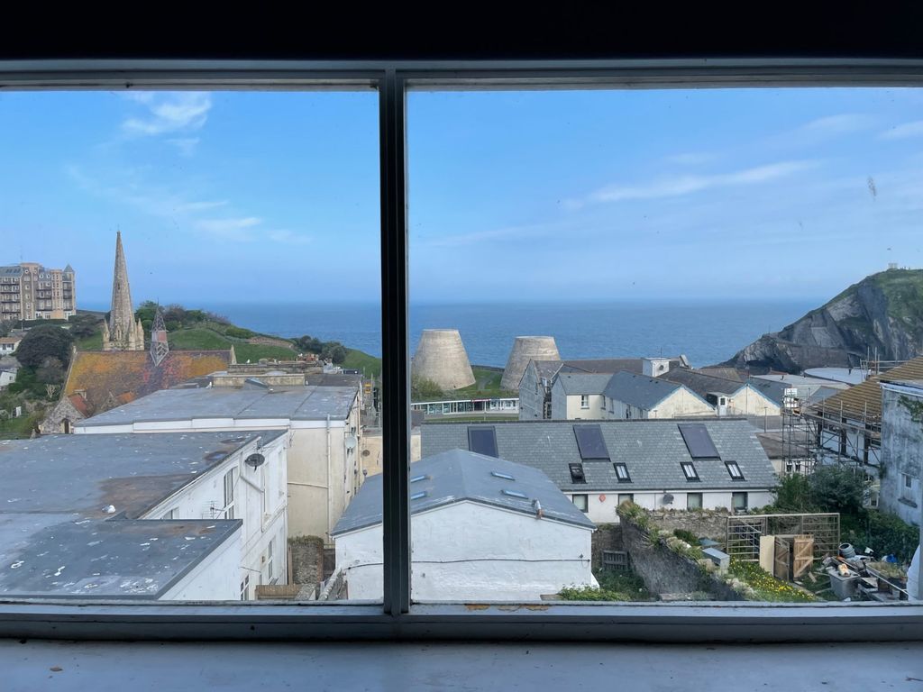 Property photo 2 of 8 Picture No. 01