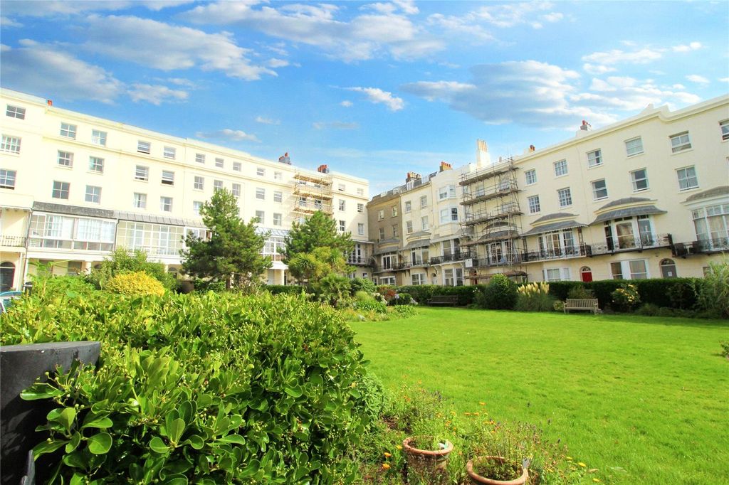Property photo 1 of 13 Marine Square