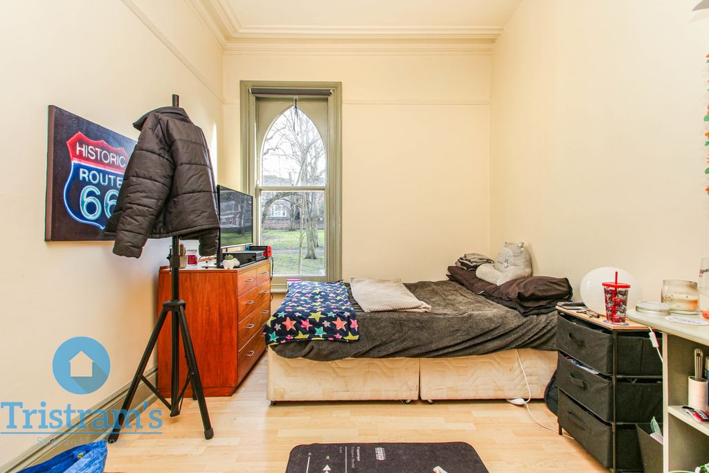 Property photo 2 of 13 Img_9105