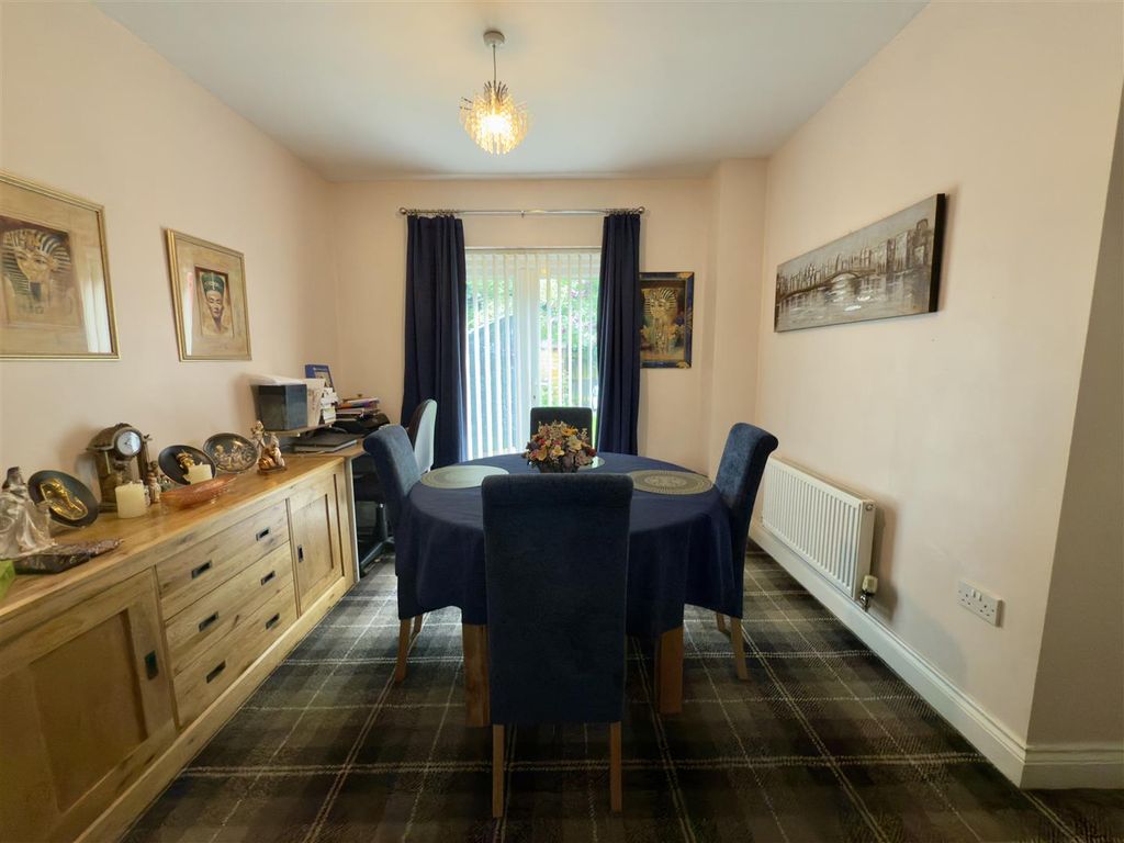 Property photo 3 of 12 Dining Room