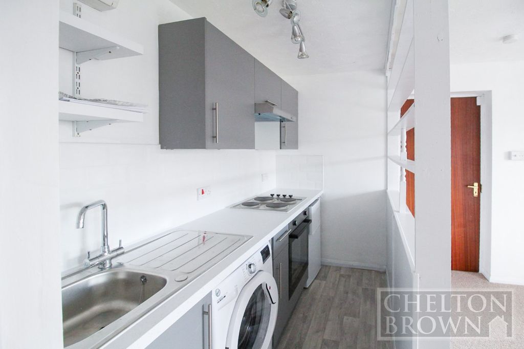 Property photo 3 of 7 Picture No. 10