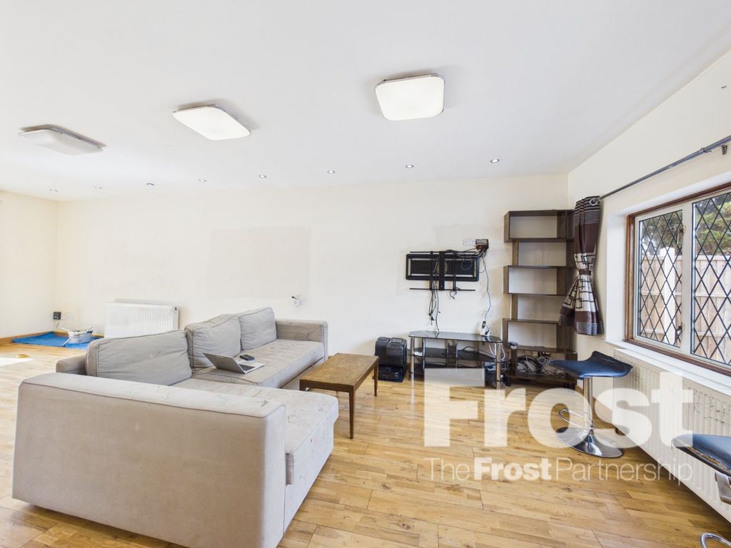 Property photo 2 of 11 Picture No. 05