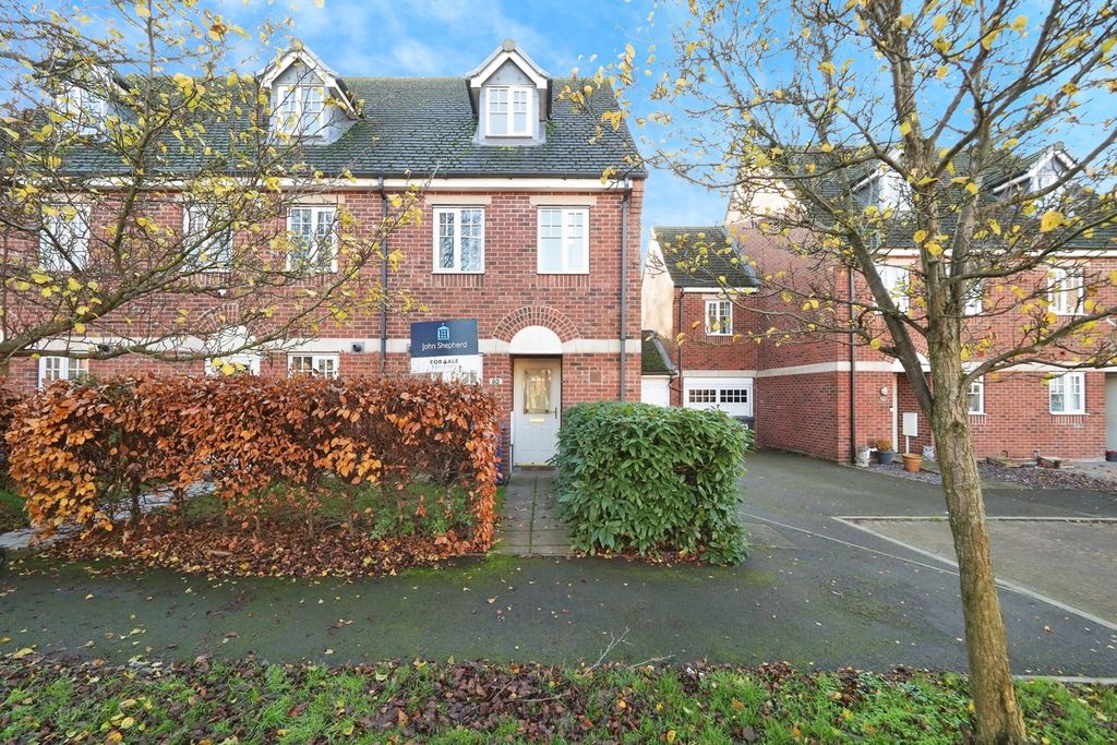 Property photo 1 of 20 Front