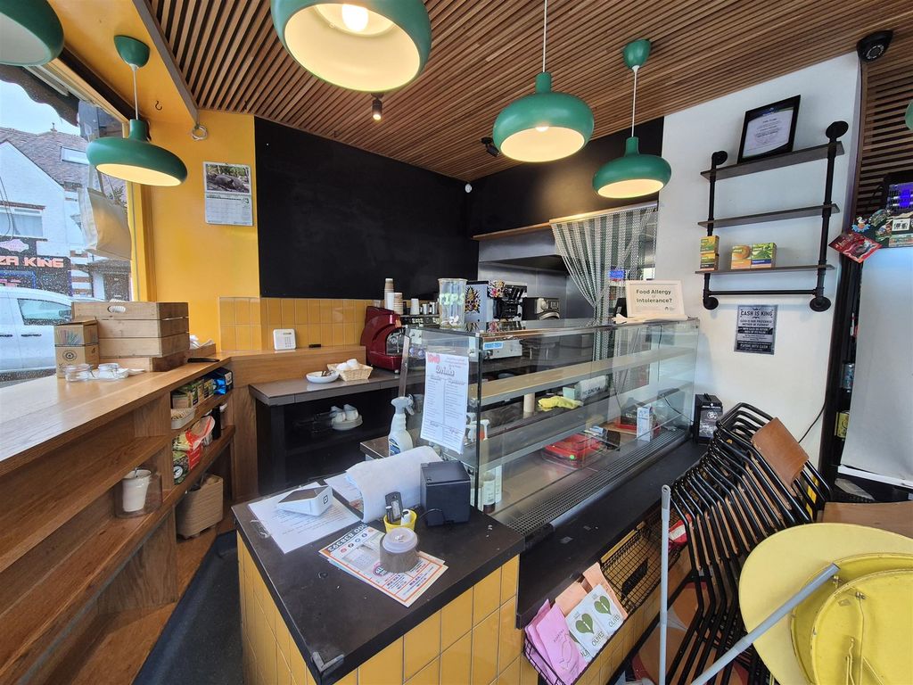 Property photo 3 of 7 Photo 2