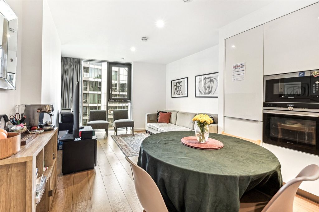 Property photo 1 of 11 Picture No. 21