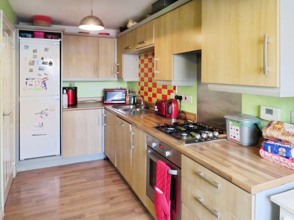 Property photo 3 of 13 Kitchen