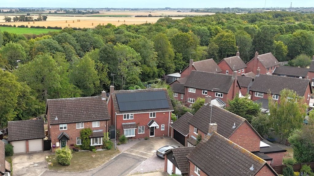 Property photo 1 of 32