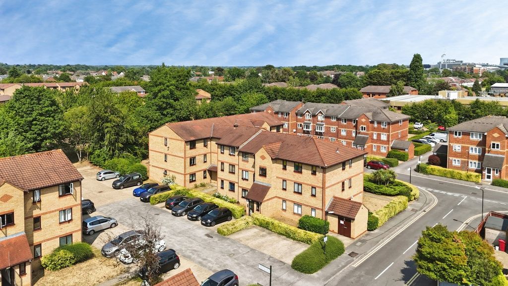 Property photo 1 of 13 5281652