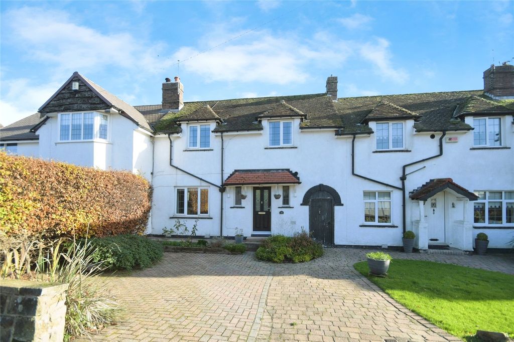 Property photo 1 of 16 Front