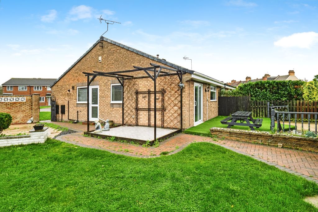 Property photo 3 of 15