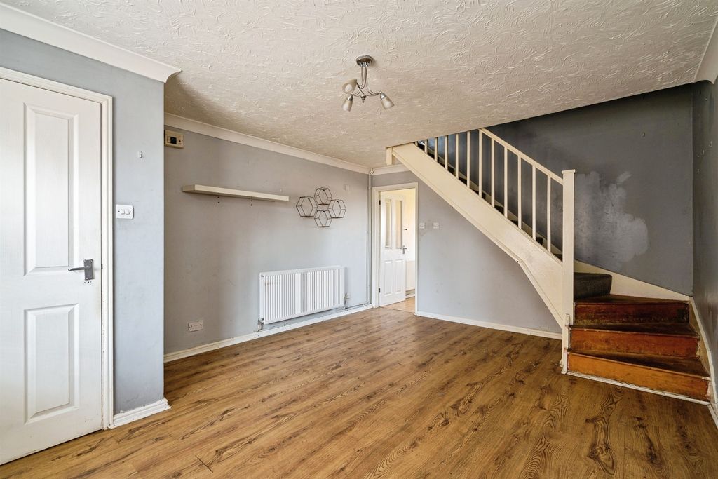 Property photo 3 of 21