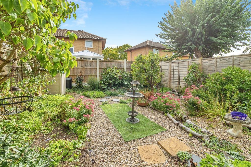 Property photo 2 of 17 Photo