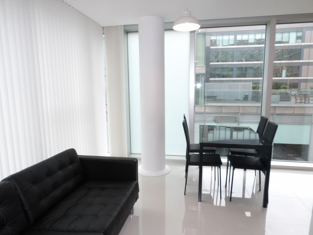 Property photo 2 of 10 Living Room