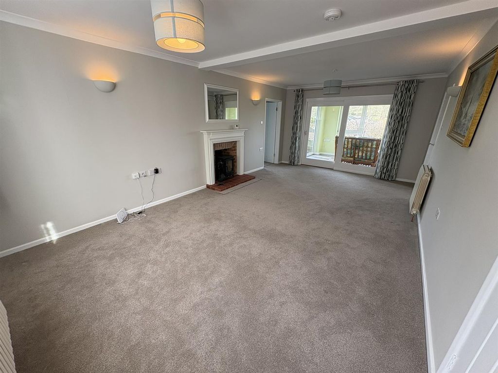 Additional image 6 of 3 bed property to rentSt. Johns Road, Wroxall, Ventnor PO38
