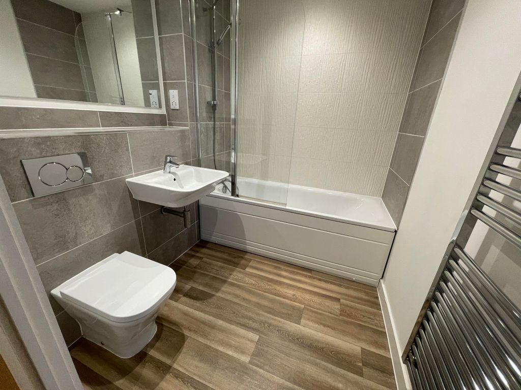 Property photo 3 of 5 Bathroom